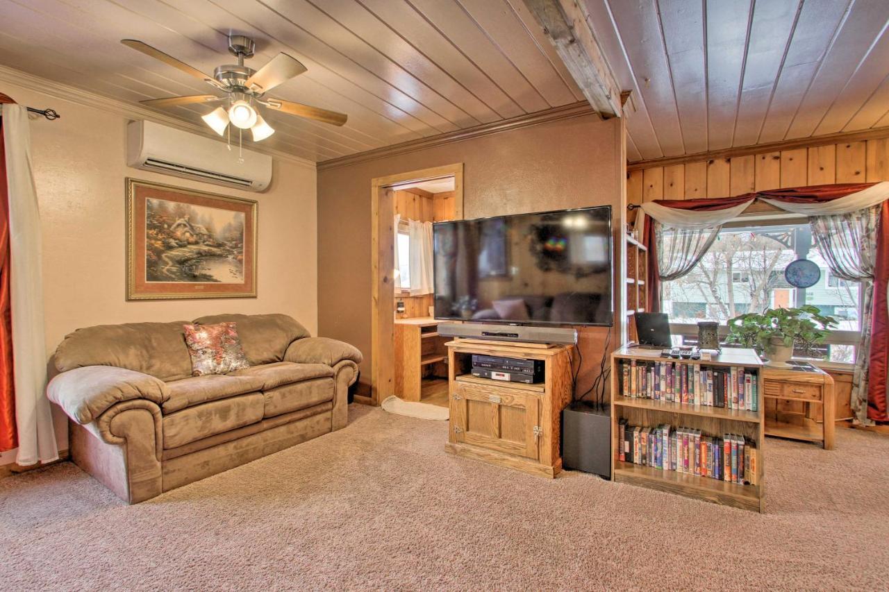 Cozy Home With Hot Tub Half Mi To Salmon River! المظهر الخارجي الصورة