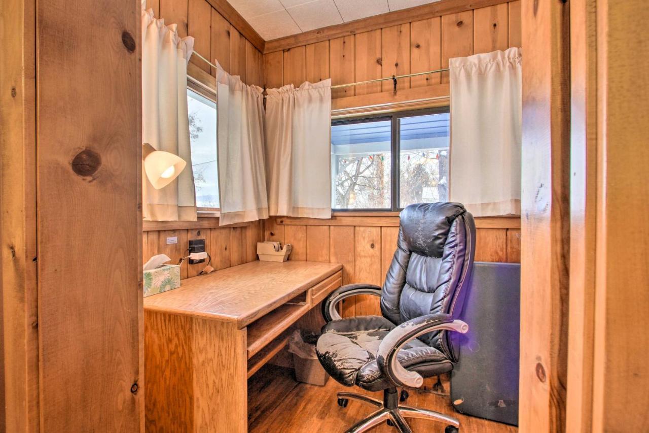 Cozy Home With Hot Tub Half Mi To Salmon River! المظهر الخارجي الصورة